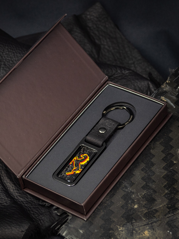 Carbon key ring Ferrari...