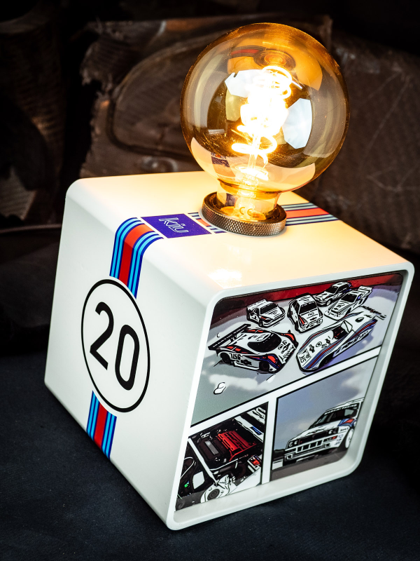 Cube Kiu Style Martini Racing lamp