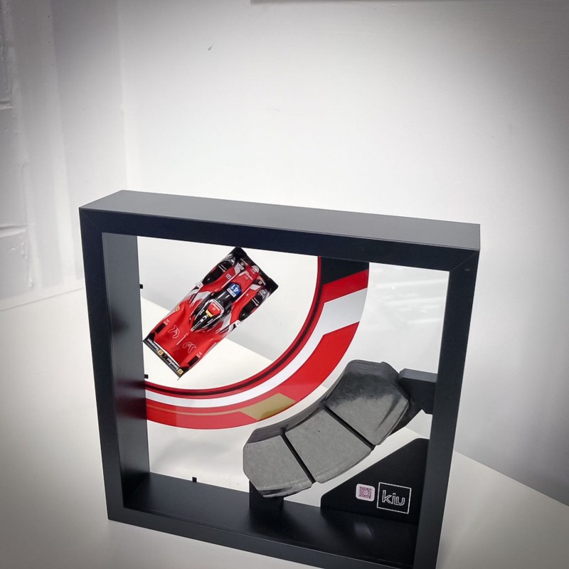 Miniature frame and Hypercar 8 plaque